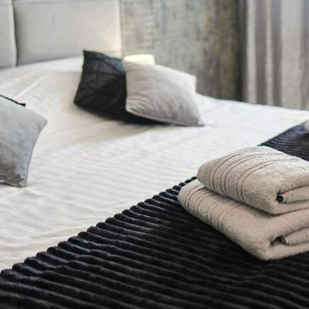 Kopernik Premium Rooms Apartment Torun Luaran gambar