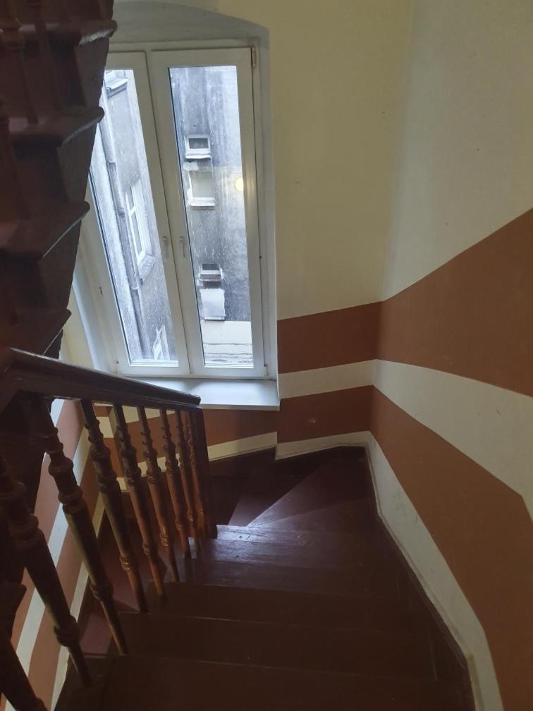 Kopernik Premium Rooms Apartment Torun Luaran gambar