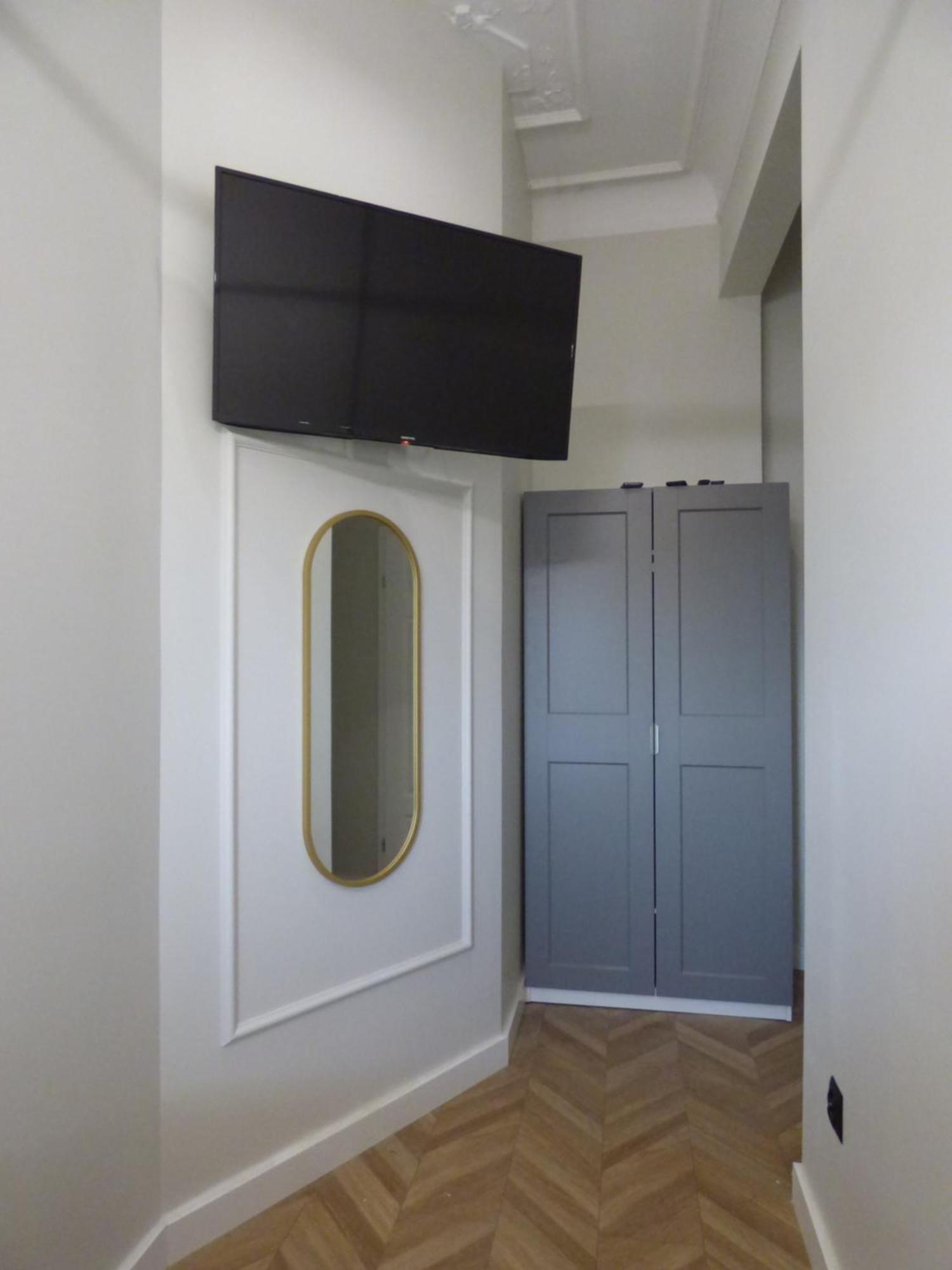 Kopernik Premium Rooms Apartment Torun Luaran gambar